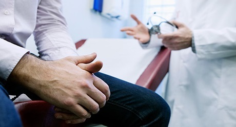 Sintomas de hemorróidas em homens, sintomas e métodos de tratamento
